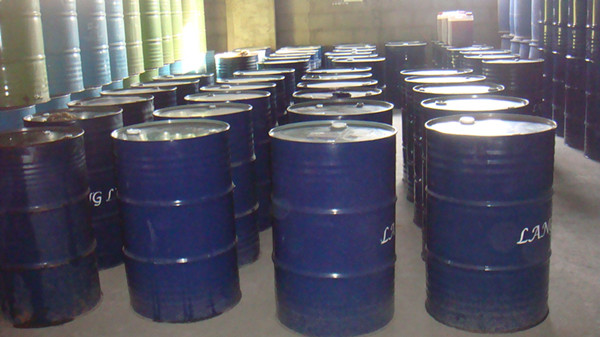 水溶性切削液的調(diào)配及維護(hù)注意事項(xiàng)